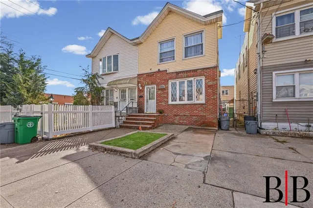 $879,000 | 1450 East 98th Street | Canarsie