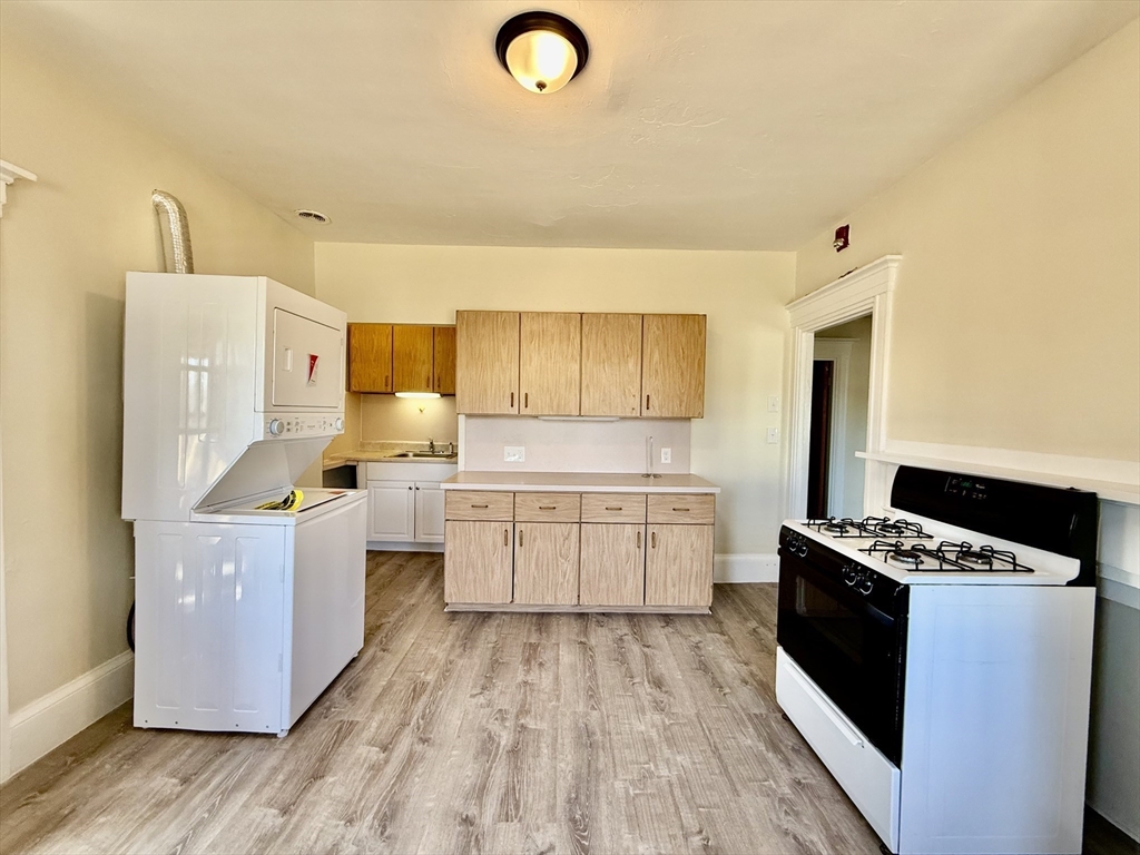 84 Pearl Street, Unit 2F Stoughton, MA 02072 - Photo 2 of 30