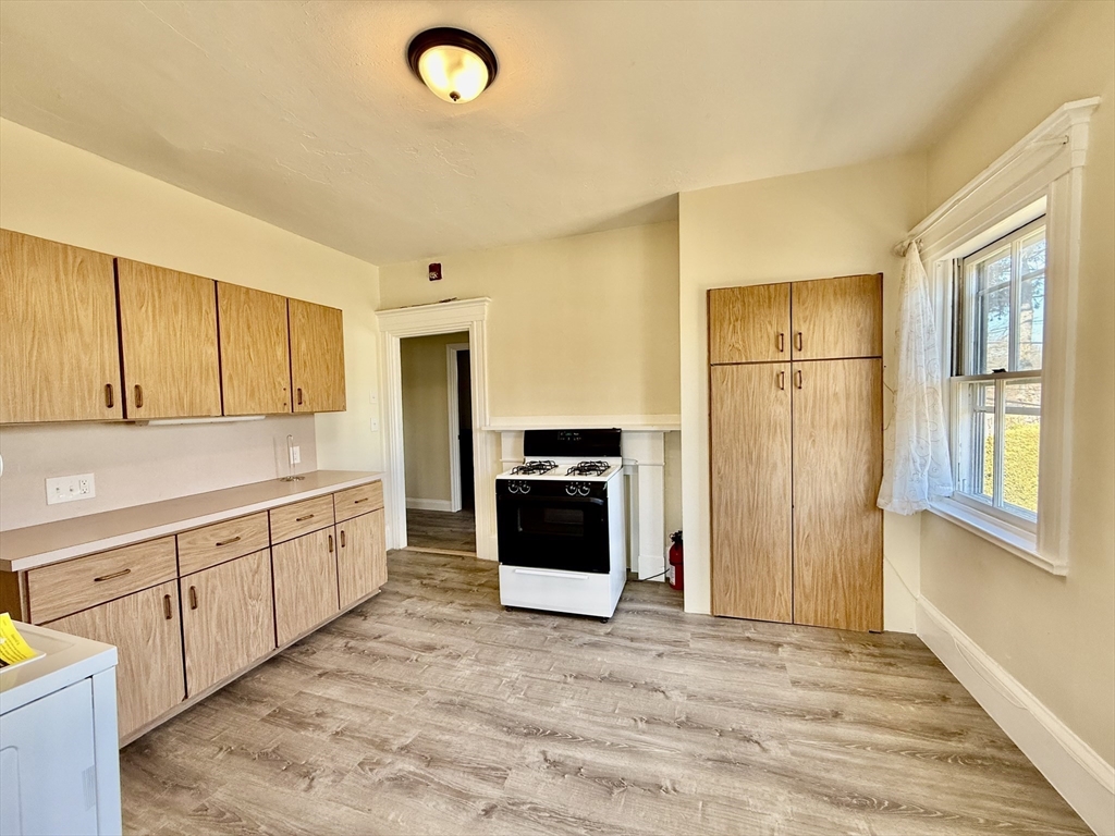 84 Pearl Street, Unit 2F Stoughton, MA 02072 - Photo 4 of 30