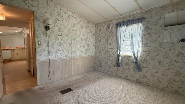 $120,000 | 28520 Holly Avenue, Paisley, FL 32767