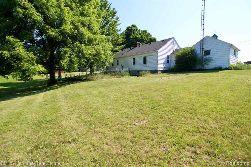 4201 North Burkhart Road Howell, MI 48855 - Photo 31 of 42