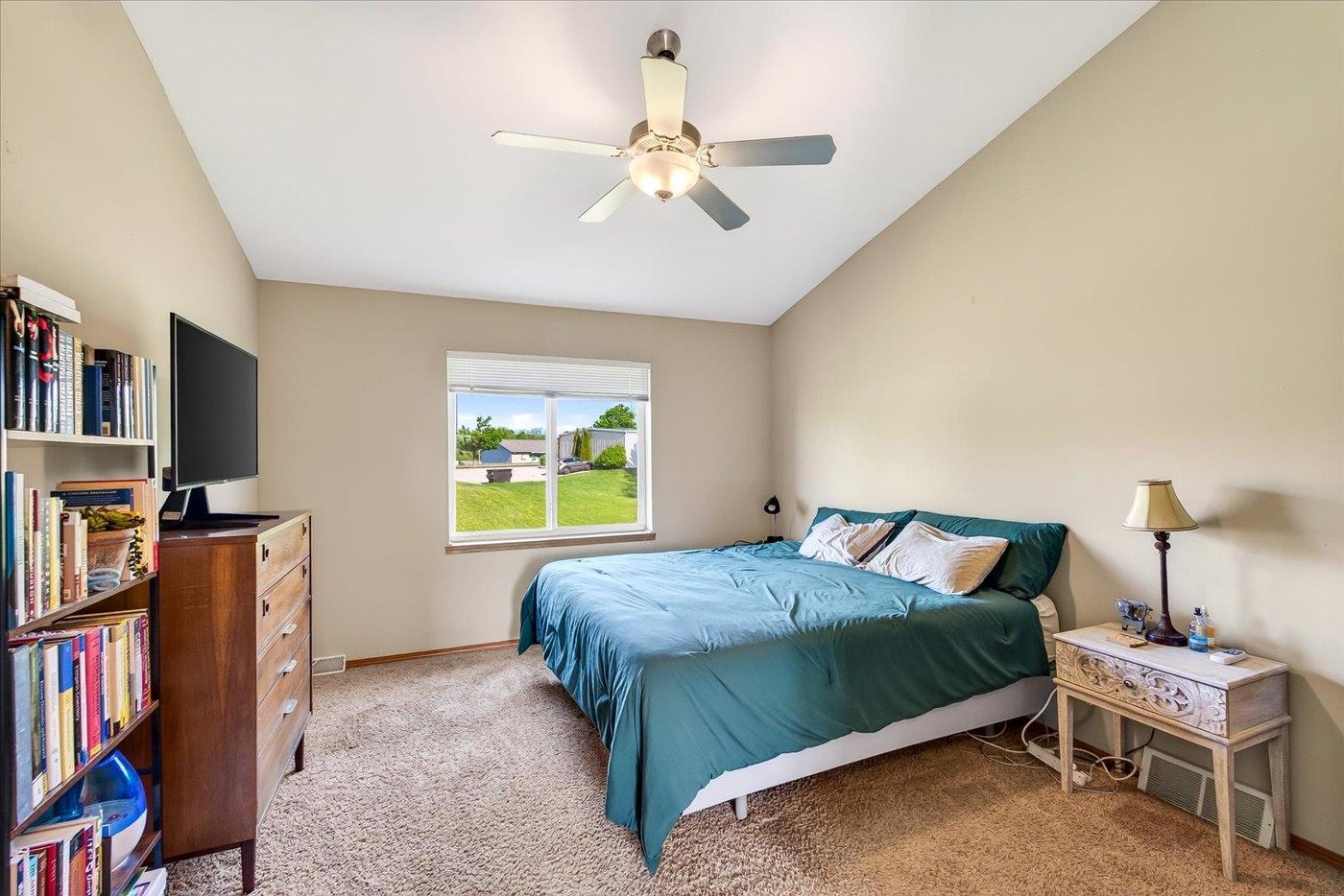 823 Vista Ridge Drive Mount Horeb, WI 53572 - Photo 18 of 43