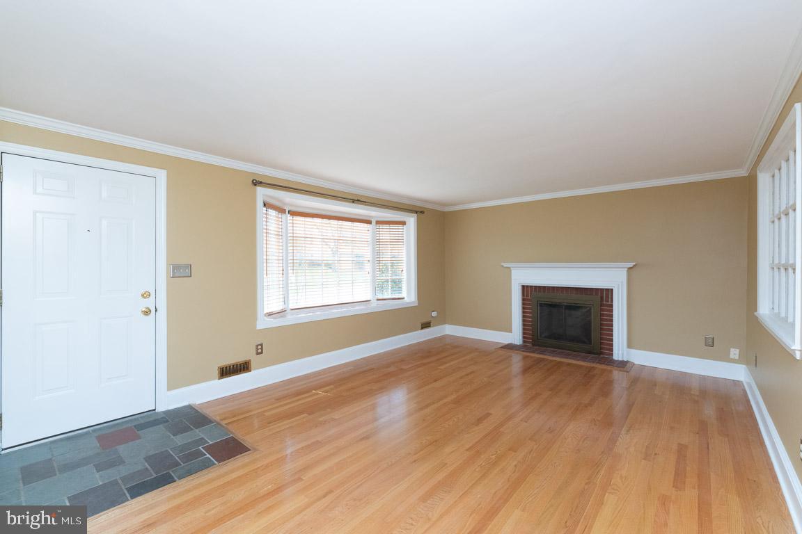 12 Croftley Road Lutherville-Timonium, MD 21093 - Photo 11 of 38 Formal Living Room