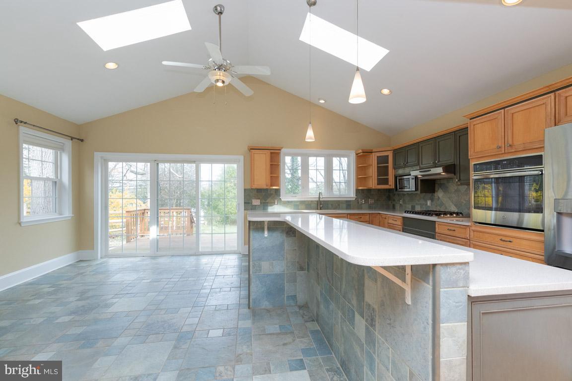 12 Croftley Road Lutherville-Timonium, MD 21093 - Photo 3 of 38 Huge Kitchen Addtion