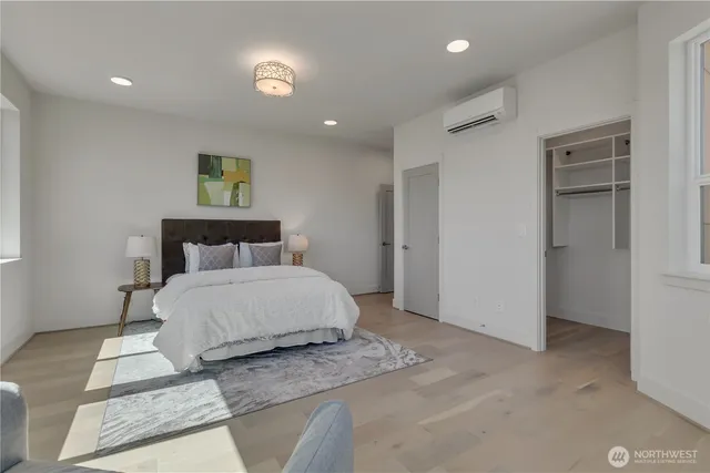 $2,150,000 | 4019 4th Avenue Northeast, Seattle, WA 98105