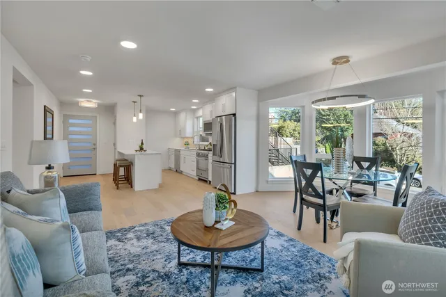 $2,150,000 | 4019 4th Avenue Northeast, Seattle, WA 98105