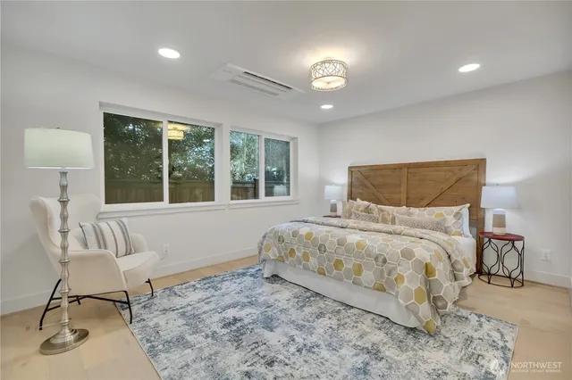 $2,150,000 | 4019 4th Avenue Northeast, Seattle, WA 98105