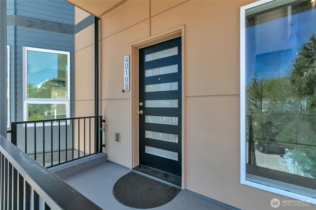 $2,150,000 | 4019 4th Avenue Northeast, Seattle, WA 98105