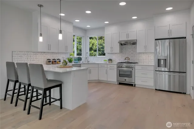 $2,150,000 | 4019 4th Avenue Northeast, Seattle, WA 98105