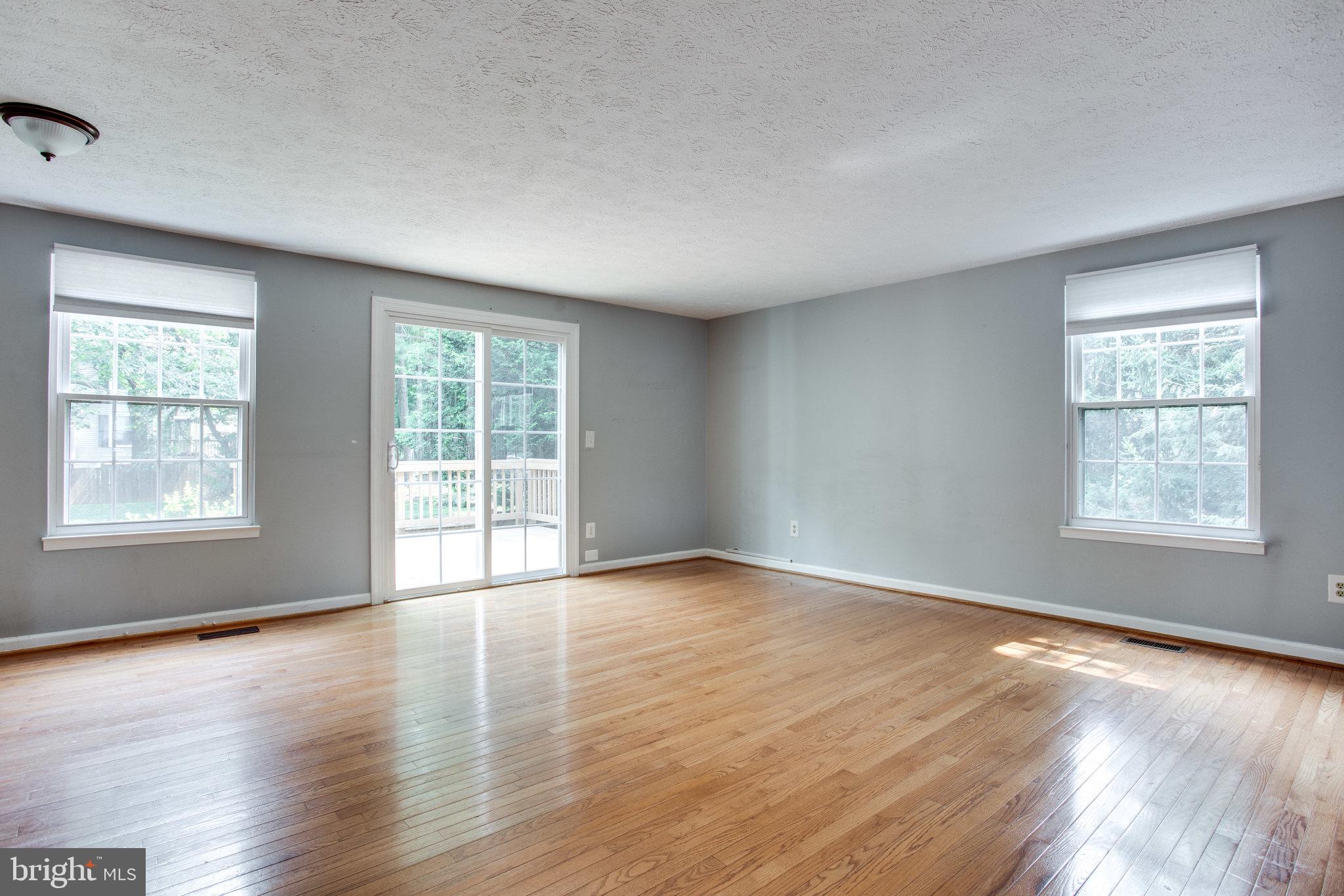 1683 Bayfield Way Reston, VA 20194 - Photo 9 of 43