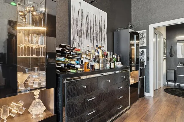 $299,000 | 609 Central Street, Unit 1108, Kansas City, MO 64105