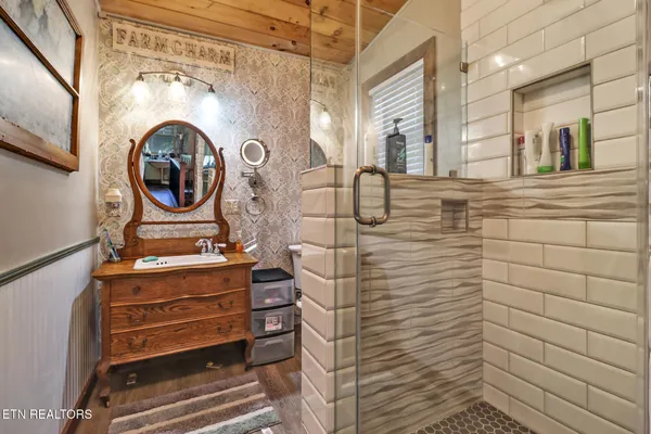 $625,000 | 698 Boone Ridge Road, Jamestown, TN 38556