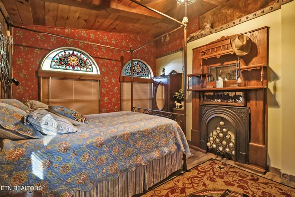 $625,000 | 698 Boone Ridge Road, Jamestown, TN 38556