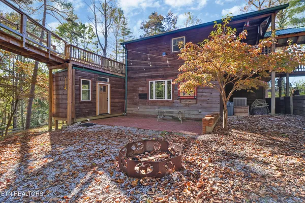 $625,000 | 698 Boone Ridge Road, Jamestown, TN 38556