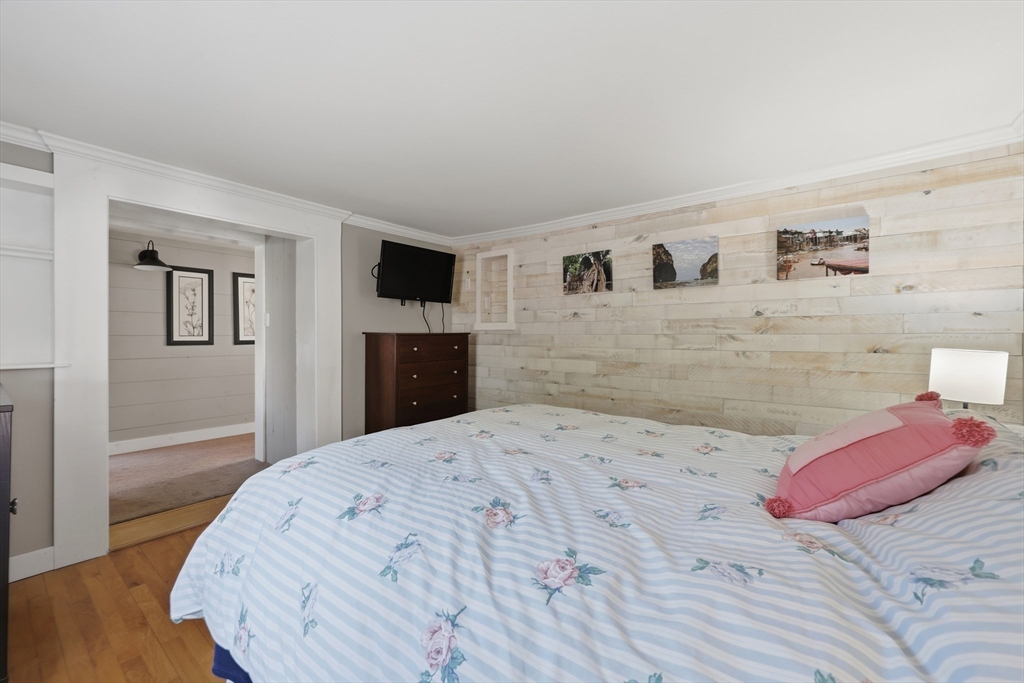51 Spring Street Lunenburg, MA 01462 - Photo 19 of 42