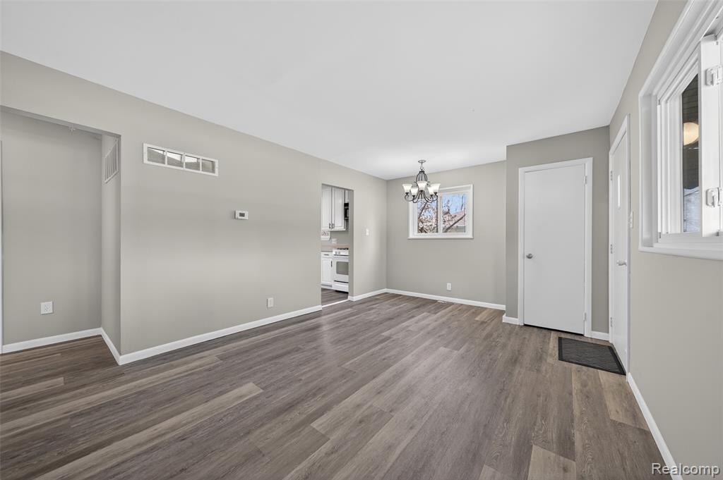 5357 Sashabaw Road Clarkston, MI 48346 - Photo 4 of 19
