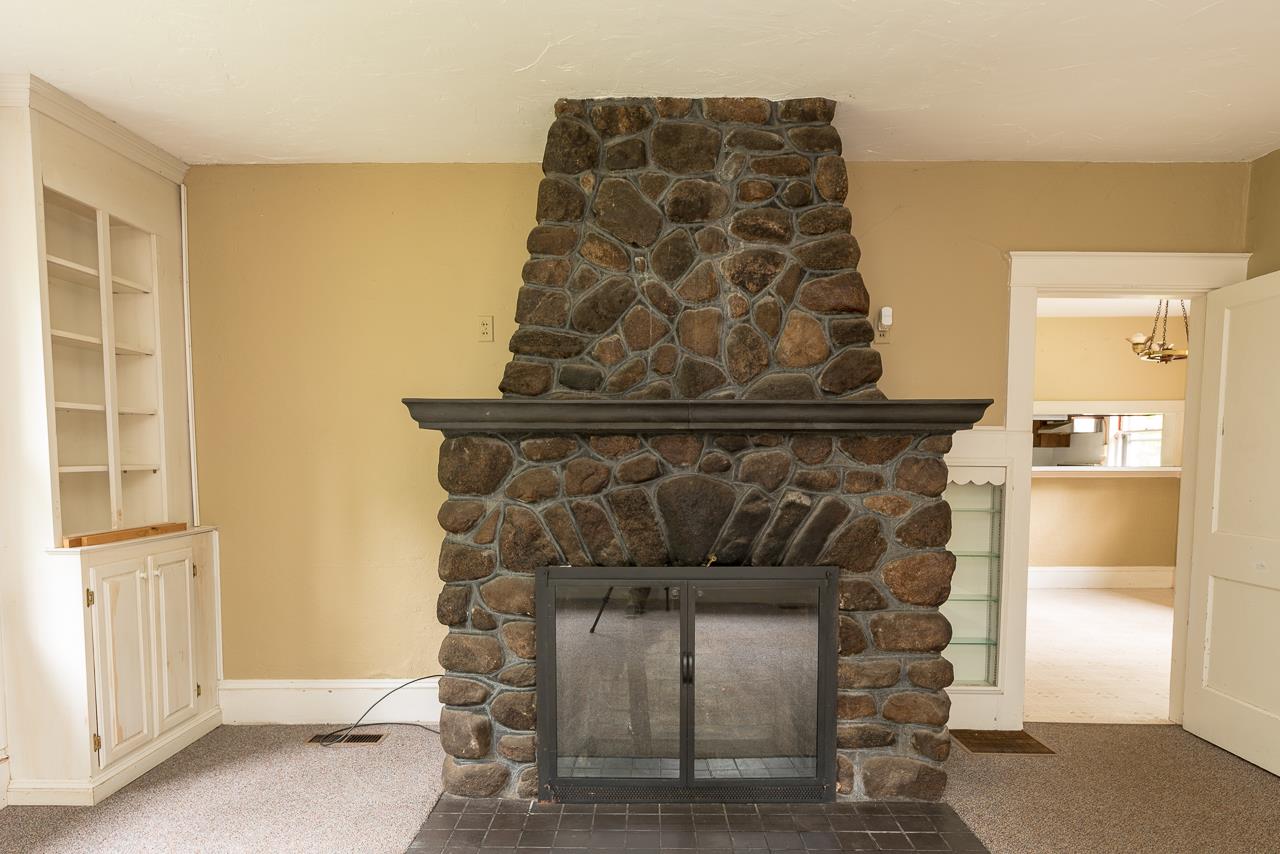 103 Tuftonboro Neck Road Tuftonboro, NH 03853 - Photo 9 of 40 Gallery Image 9
