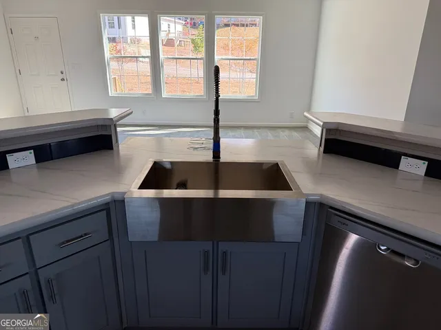 $299,700 | 28 Divine Drive, Murphy, NC 28906