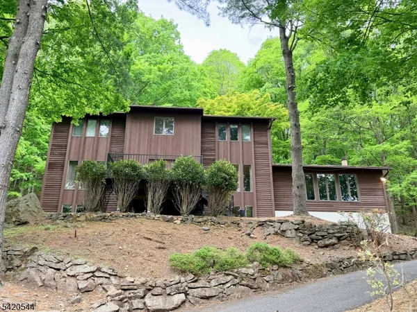 $1,100,000 | 828 Star View Way, Bridgewater, NJ 08807