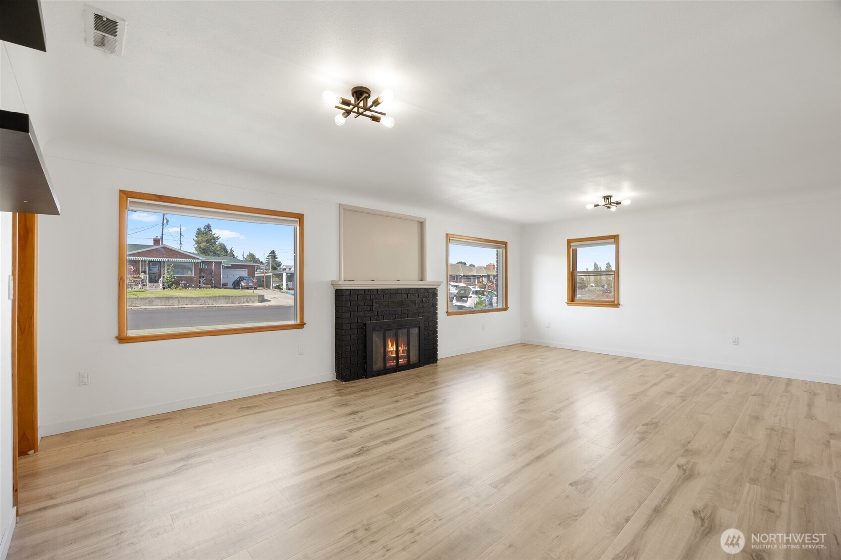 204 East 6th Street Lind, WA 99341 - Photo 7 of 40