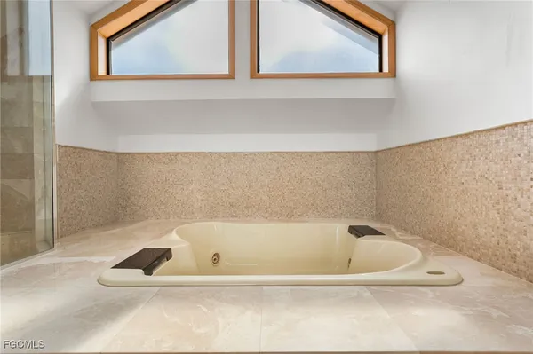 a bathroom with a bathtub