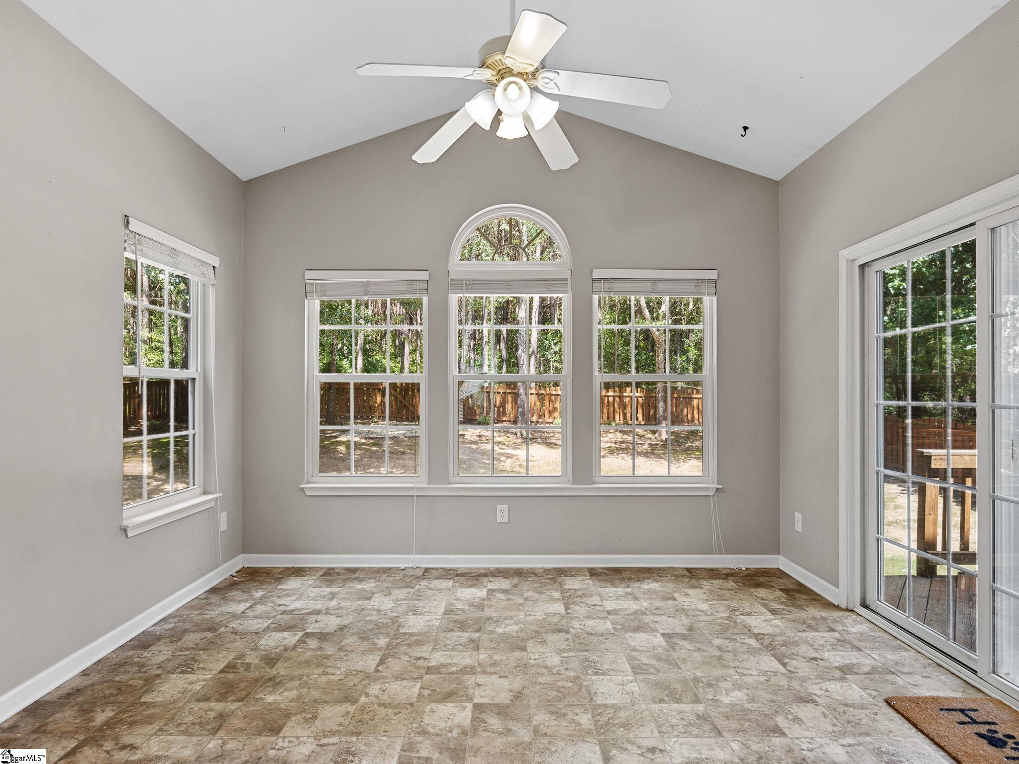 300 Amberleaf Way Simpsonville, SC 29681 - Photo 12 of 36 Gallery Image 12