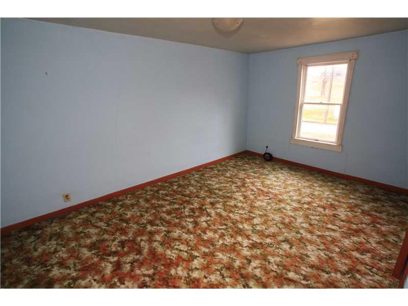 129 Braddock Rd Avenue Mount Pleasant, PA 15666 - Photo 6 of 10 Bedroom.