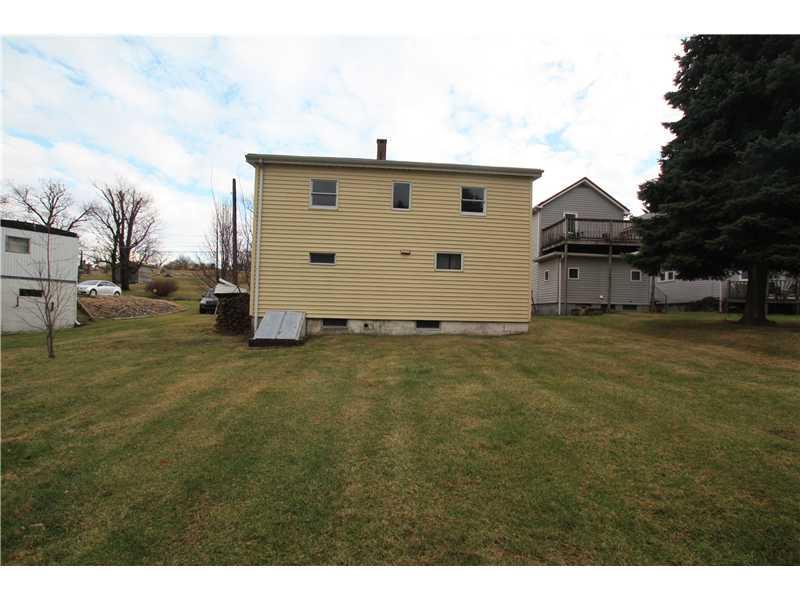 129 Braddock Rd Avenue Mount Pleasant, PA 15666 - Photo 9 of 10 Exterior Back.