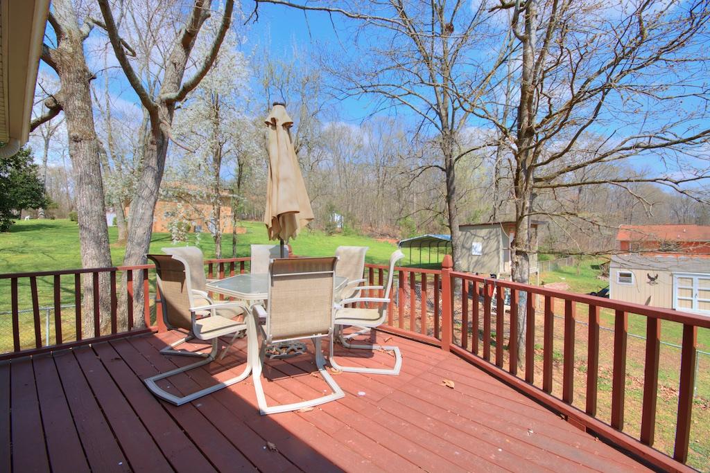 291 Lewis Lane Road Northeast Cleveland, TN 37312 - Photo 4 of 26 291 Lewis Lane 16.jpg