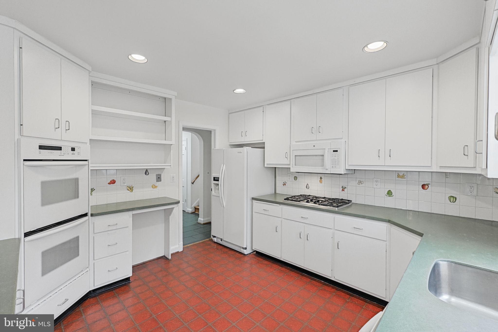 5625 Ogden Road Bethesda, MD 20816 - Photo 12 of 49 Kitchen