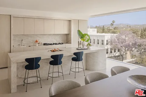 $3,750,000 | 9200 Wilshire Boulevard, Unit 201E, Beverly Hills, CA 90212