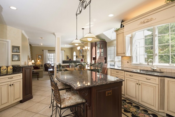 7 Foundry Road Sharon, MA 02067 - Photo 3 of 9