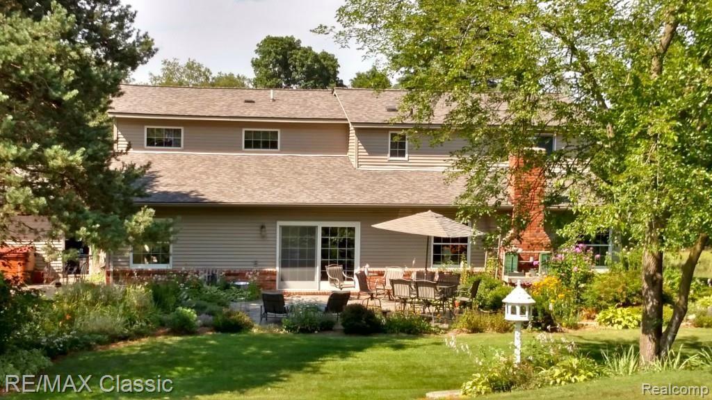 1461 Middle Road Highland, MI 48357 - Photo 24 of 44 1461 Pole Barn 034.jpg