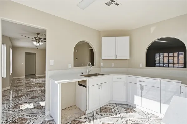 $2,580 | 808 Majestic Rock Circle, Las Vegas, NV 89128