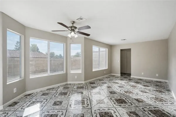 $2,580 | 808 Majestic Rock Circle, Las Vegas, NV 89128