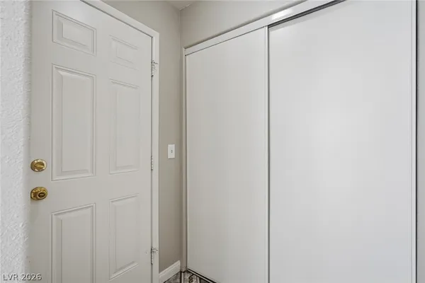 $2,580 | 808 Majestic Rock Circle, Las Vegas, NV 89128