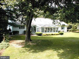 78 Spring Dell Road Lancaster, PA 17601 - Photo 2 of 6