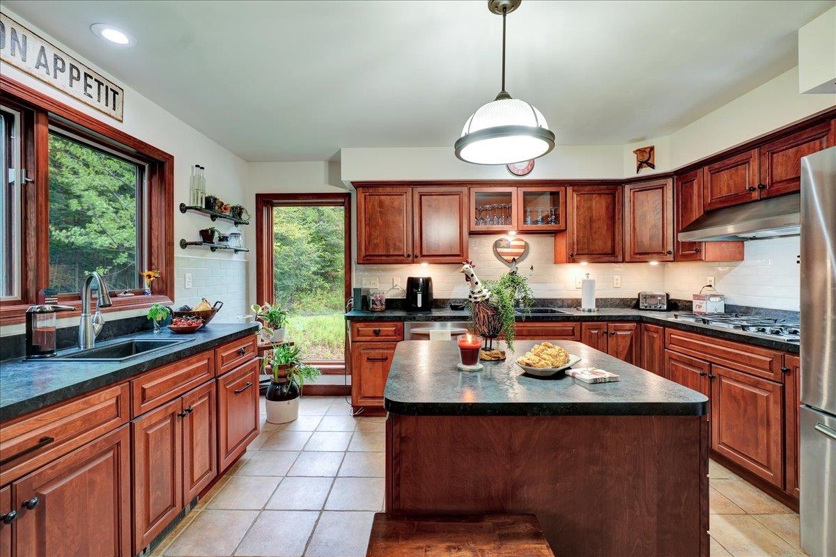 132 Willow Street Warren, VT 05674 - Photo 11 of 60