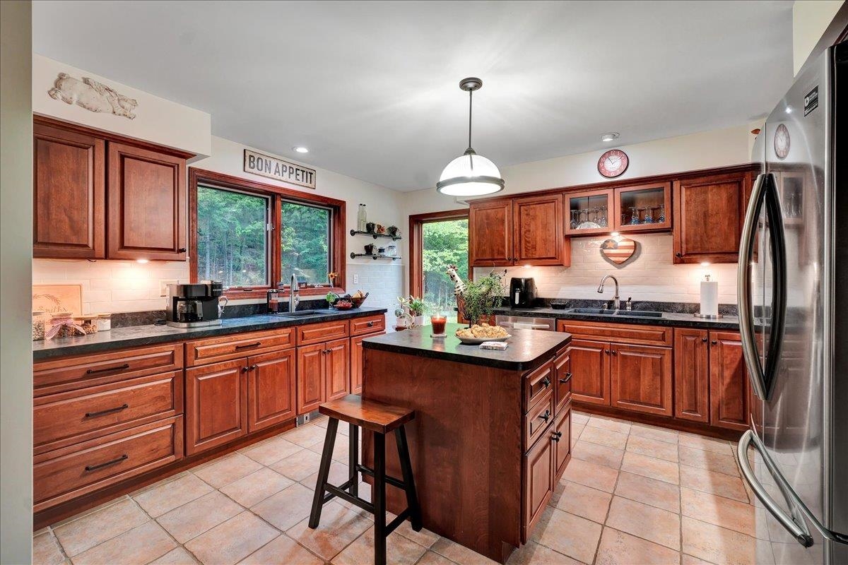 132 Willow Street Warren, VT 05674 - Photo 8 of 60