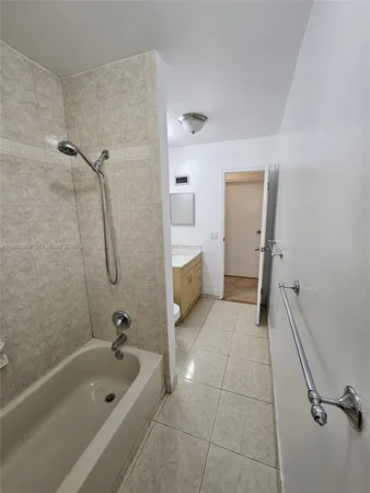 $2,500 | 3941 Northwest 115th Terrace, Sunrise, FL 33323