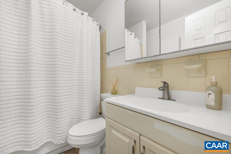 2527 Hydraulic Road, Unit 50 Charlottesville, VA 22901 - Photo 24 of 27