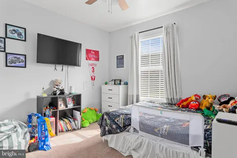 $315,000 | 632 Woodgate Lane, Aston, PA 19014