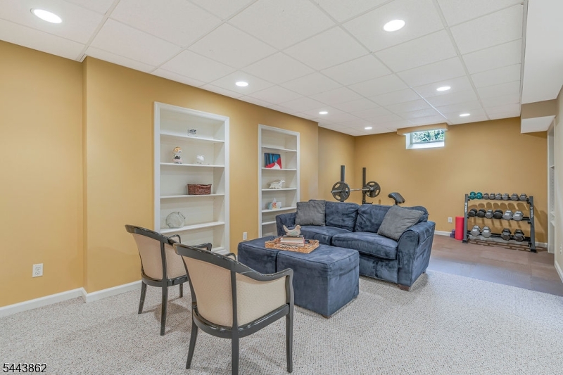 5 Pinewood Lane Warren, NJ 07059 - Photo 31 of 45