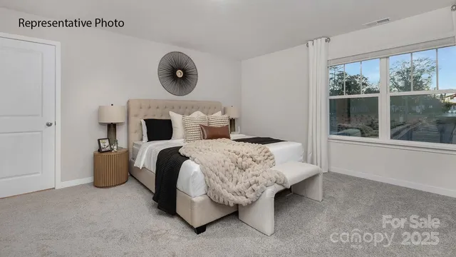 $299,000 | 604 13th Ave Drive Northeast, Hickory, NC 28601