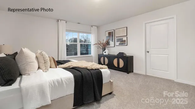 $299,000 | 604 13th Ave Drive Northeast, Hickory, NC 28601