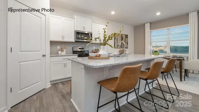 $299,000 | 604 13th Ave Drive Northeast, Hickory, NC 28601