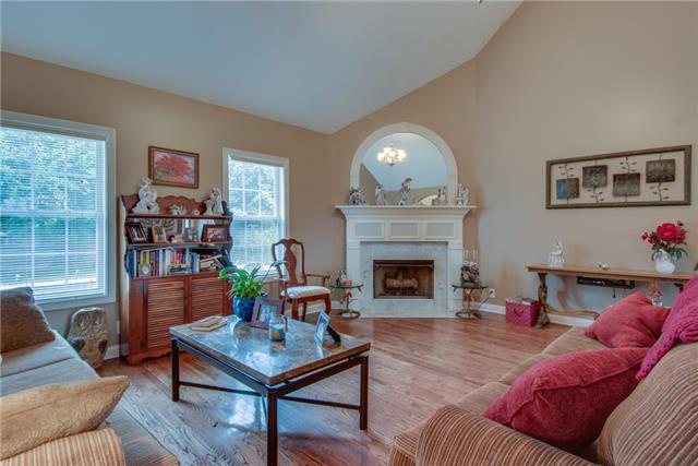 1003 Lorilei Lane Springfield, TN 37172 - Photo 3 of 20 Gallery Image 3