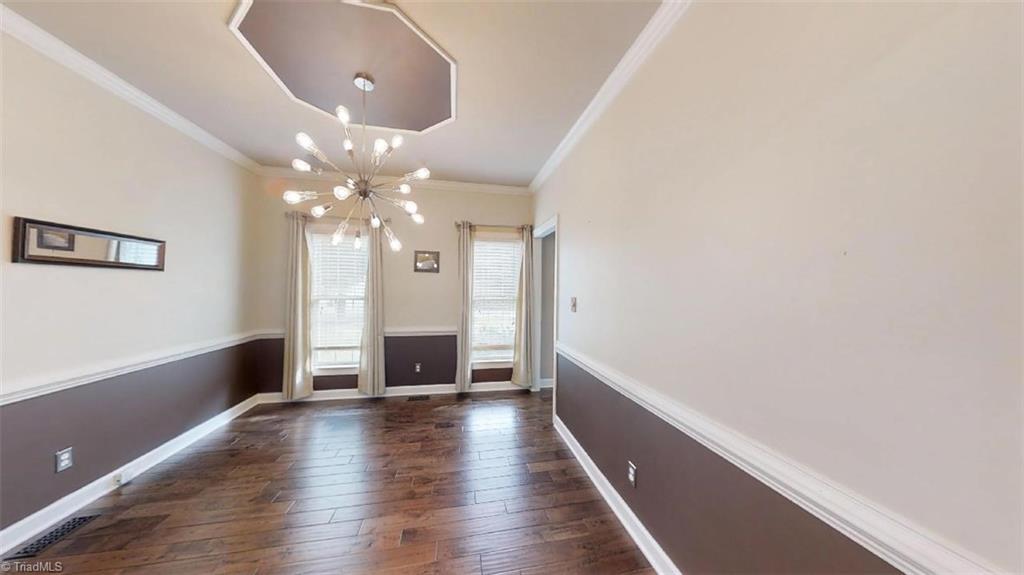 3102 Timberwolf Avenue High Point, NC 27265 - Photo 10 of 29 Dining room