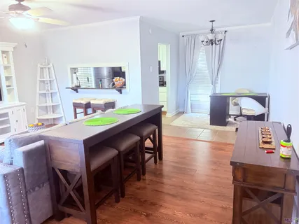 $1,200 | 10296 West Winston Avenue, Unit 8, Baton Rouge, LA 70809