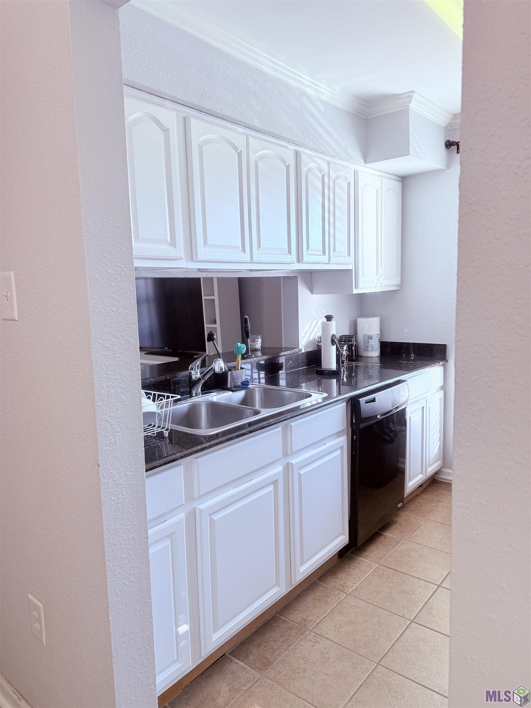 10296 West Winston Avenue, Unit 8 Baton Rouge, LA 70809 - Photo 8 of 14